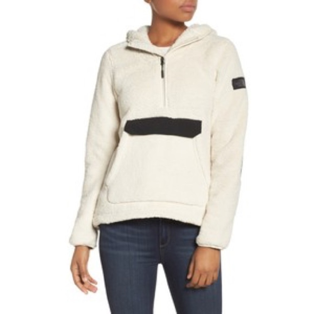 NEW THE NORTH FACE WOMEN'S CAMPSHIRE PULLOVER HOODIE